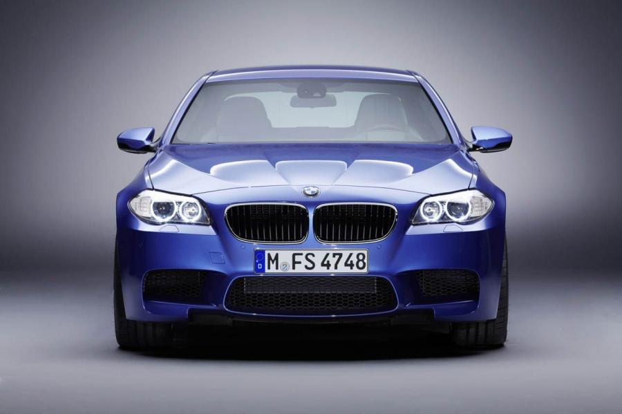  BMW M5 2012 года  (фото 188 из 319)